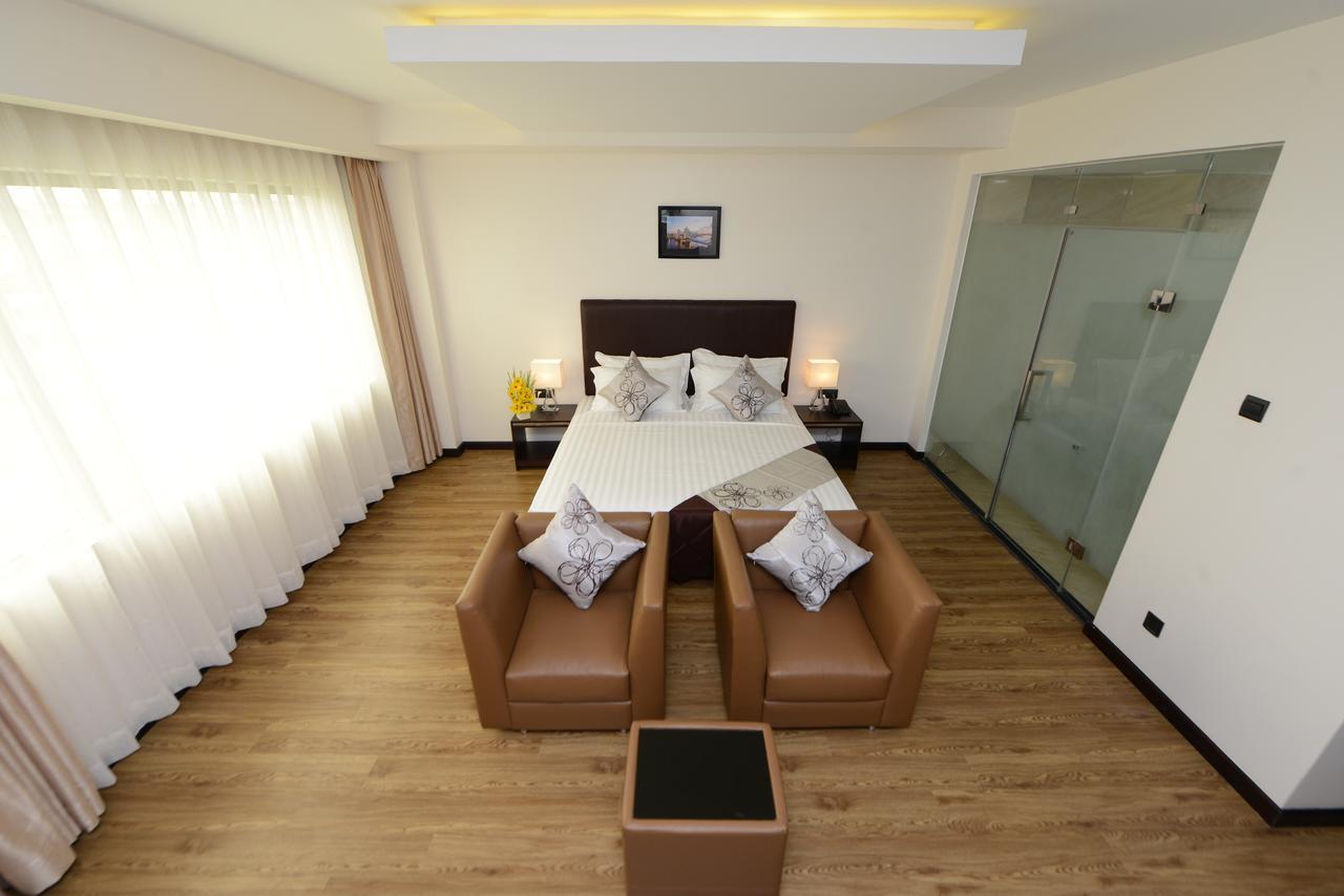Hotel Lexus Yangon Extérieur photo