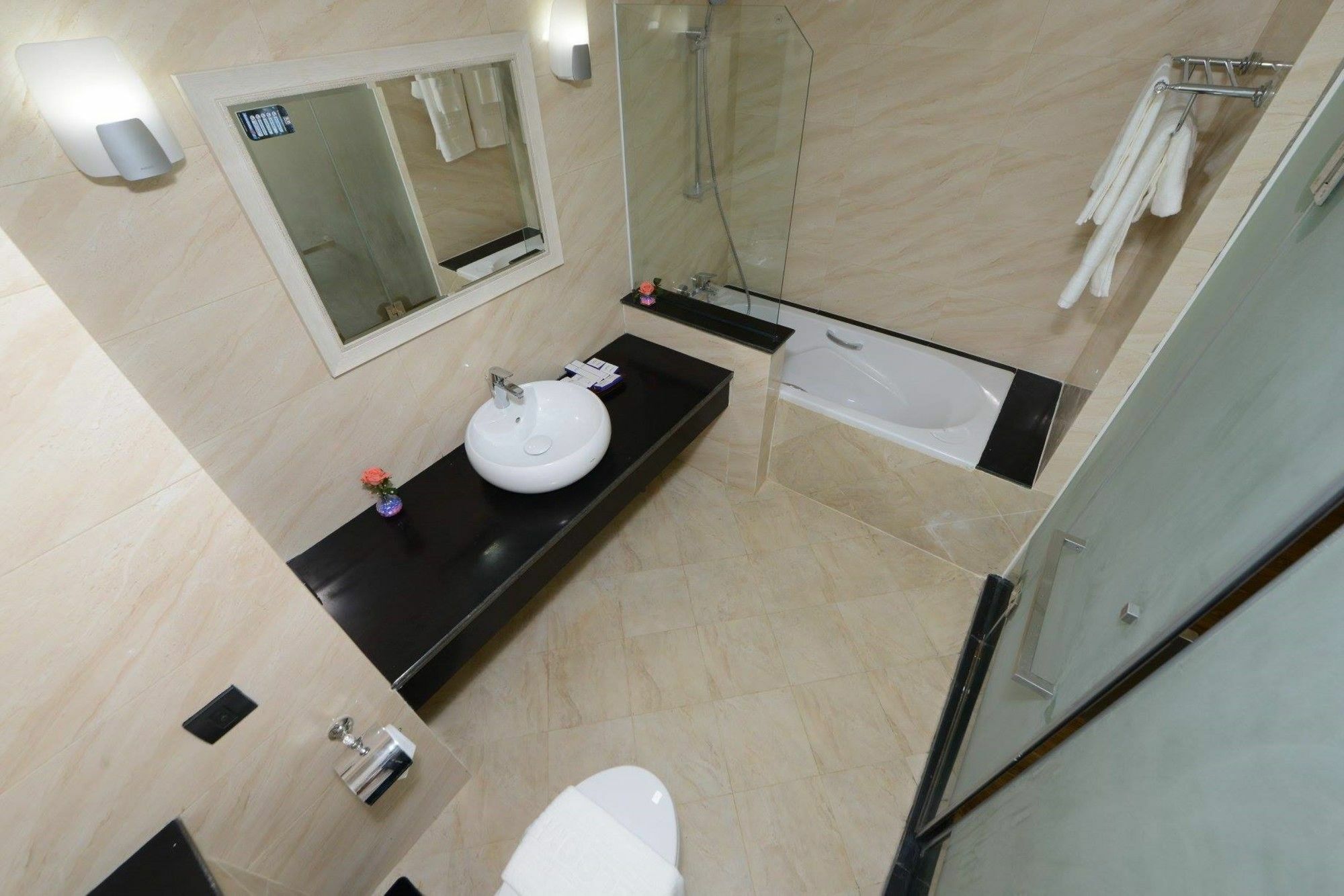Hotel Lexus Yangon Extérieur photo